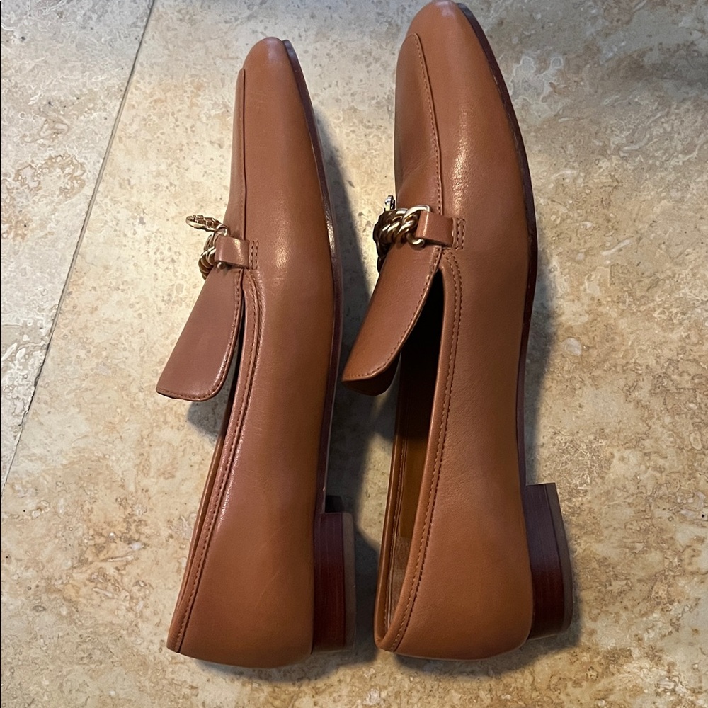 Tory Burch Mini Benton Charm Loafer with Gold Chain Detail - Picture 14 of 15